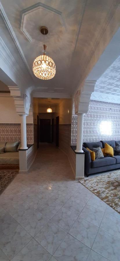 Apartment Oumnia 1 - City Center Tanger Exterior foto
