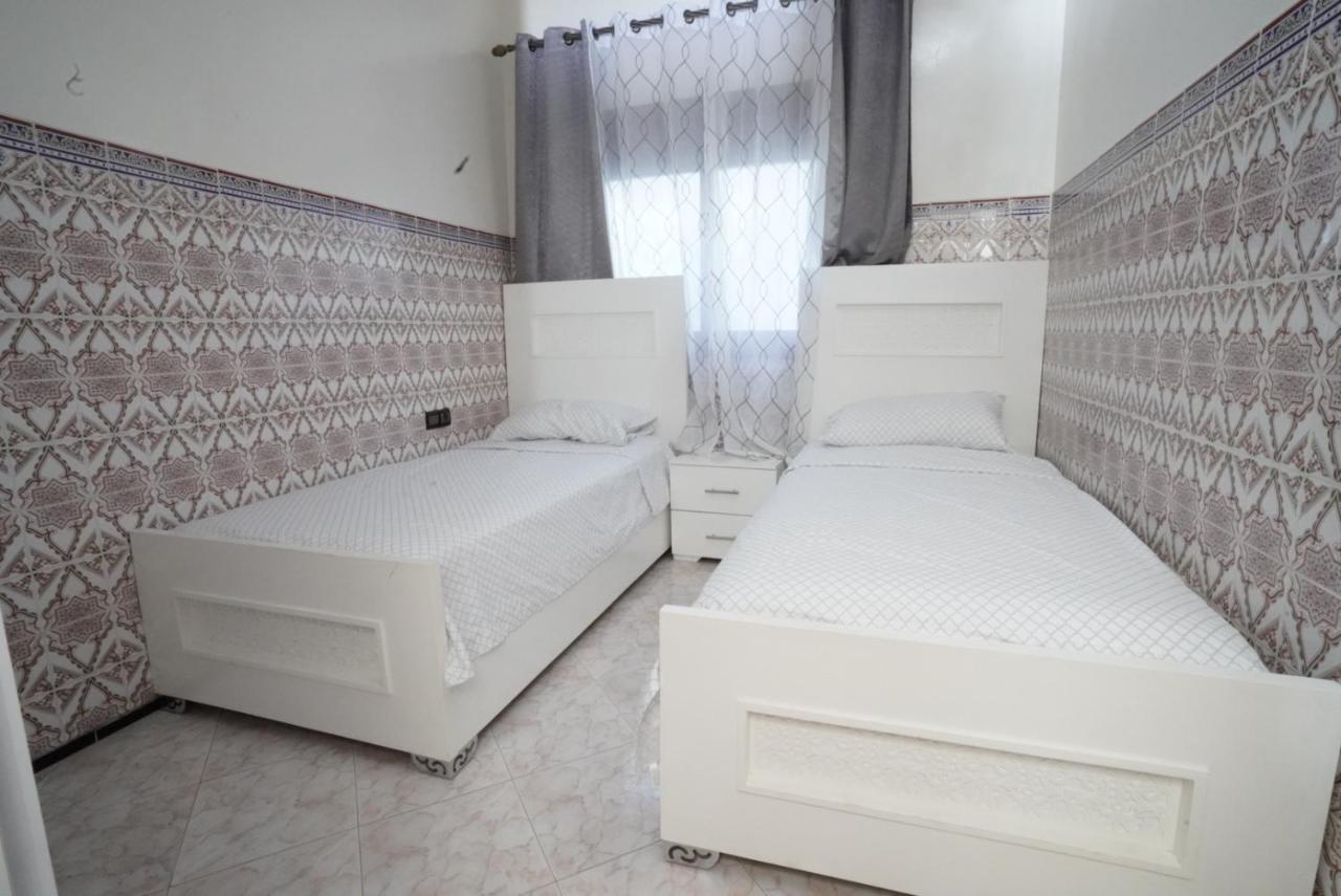 Apartment Oumnia 1 - City Center Tanger Exterior foto