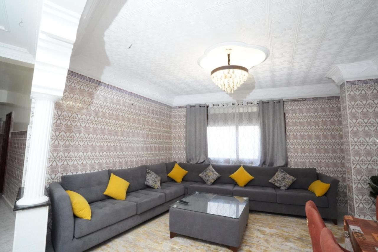Apartment Oumnia 1 - City Center Tanger Exterior foto