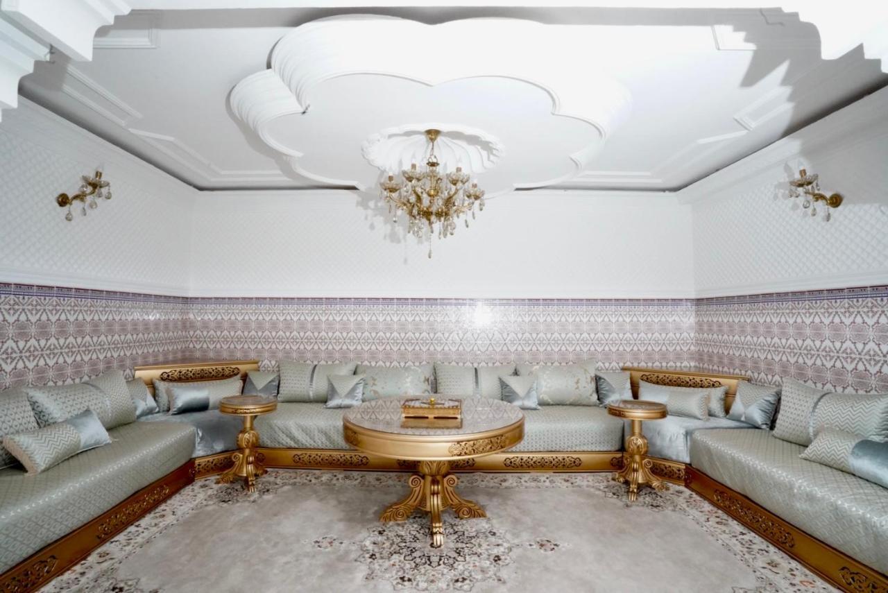 Apartment Oumnia 1 - City Center Tanger Exterior foto